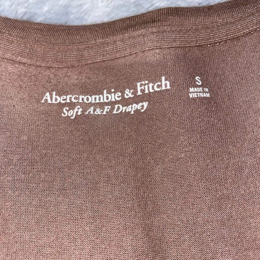 Tee! - Picture 3 of 3